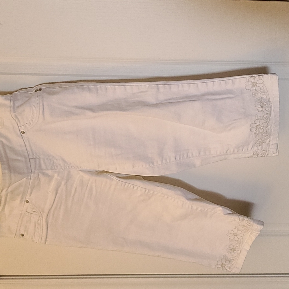 White capris